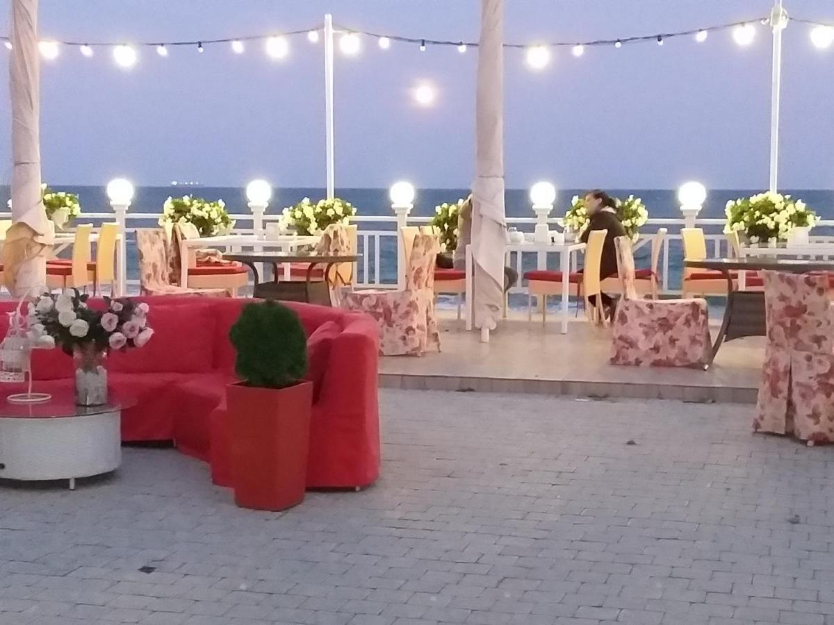 فندق Shalanda أوديسا المظهر الخارجي الصورة
